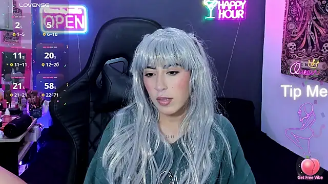 chaymae nah  online show from 12, 4, 2026