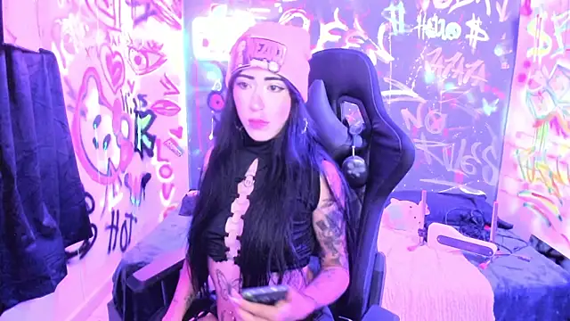 chaymae nah  online show from 29, 4, 2026