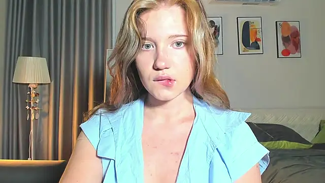 HanahCute online show from 26, 2, 2025