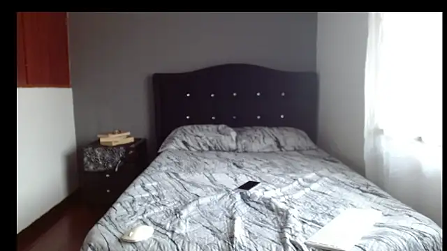 Emilia 1995 online show from 21, 4, 2026