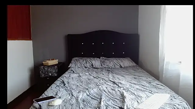 Emilia 1995 online show from 27, 4, 2026