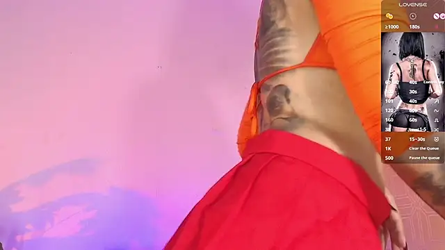 Snapshot of ABRILFACCINI chatting on 2, 10, 2025 ABRILFACCINI online show from 2, 10, 2025