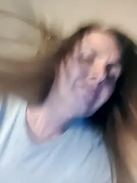 Evelina cute online show from 8, 4, 2026