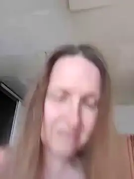 Evelina cute online show from 25, 4, 2026