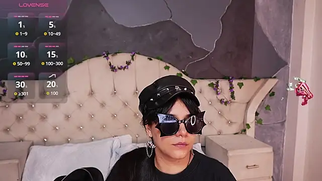 AmberGreyy  online show from 19, 4, 2026