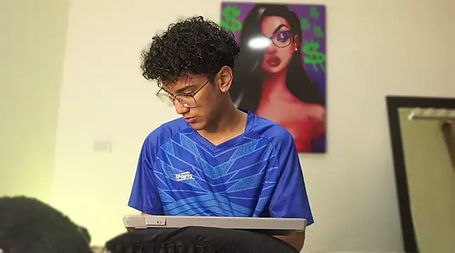 harrytwink18 online show from 12, 12, 2024