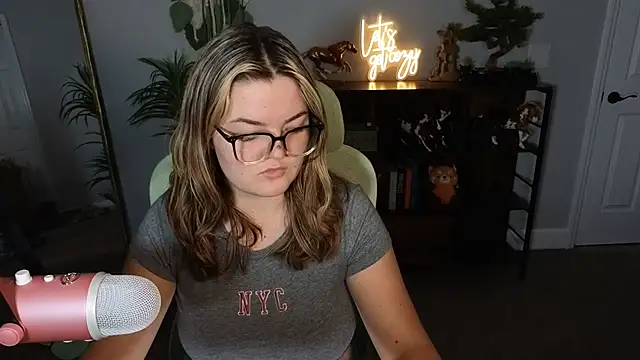 Snapshot of rodeobrii chatting on 15, 10, 2025 rodeobrii online show from 15, 10, 2025