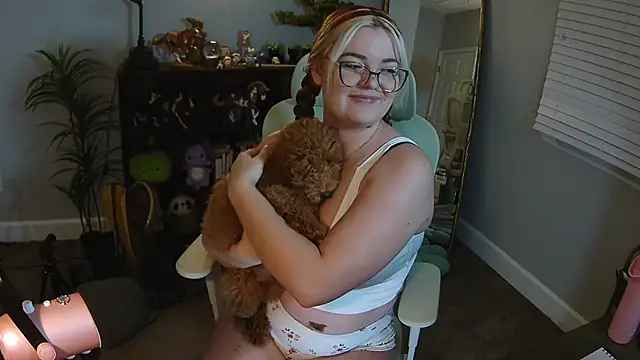 Snapshot of rodeobrii chatting on 22, 12, 2025 rodeobrii online show from 22, 12, 2025