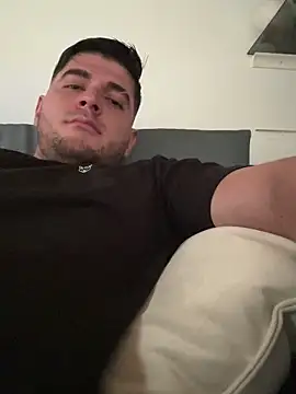 Teilor Creed online show from 9, 2, 2025