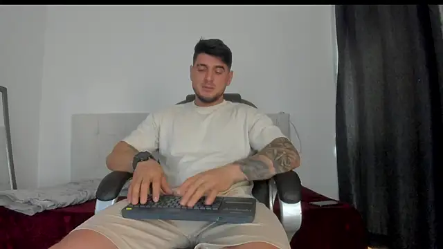 Teilor Creed online show from 18, 11, 2025