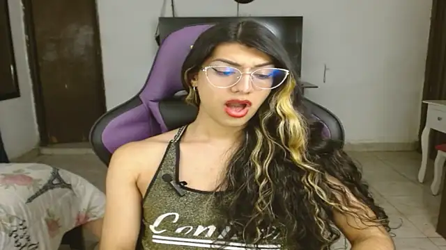 engielphoenis14 online show from 29, 1, 2025