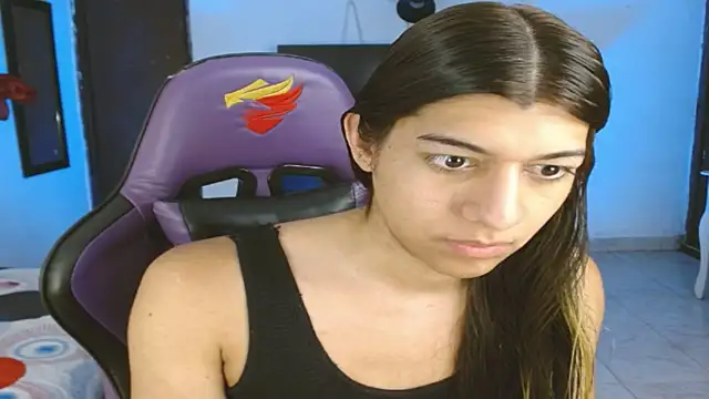 engielphoenis14 online show from 8, 4, 2026