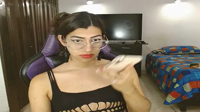 engielphoenis14 online show from 14, 6, 2026