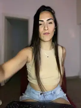 alessandra-a online show from 8, 1, 2025