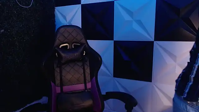 Dani cumboy online show from 25, 2, 2025