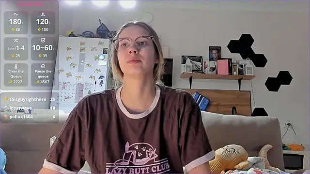 Girl alone home online show from 21, 12, 2025