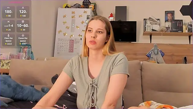 Girl alone home online show from 24, 4, 2026