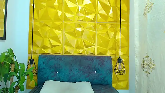 EvilAnnie  online show from 26, 2, 2025