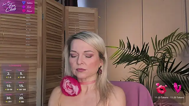 Gloria Lovely online show from 18, 3, 2025