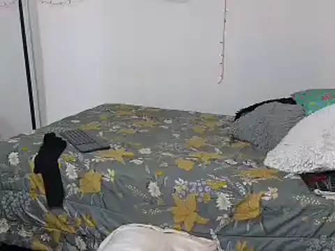 charlotte 077 online show from 4, 3, 2025