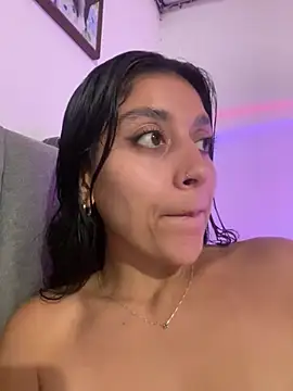 BrittanyDiaz online show from 22, 4, 2026