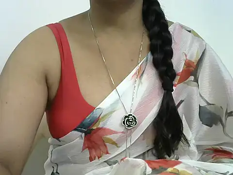 Snapshot of rashmika_reddy chatting on 25, 11, 2025 rashmika reddy online show from 25, 11, 2025