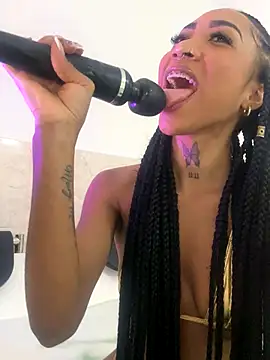 Snapshot of cristal_subin69 chatting on 17, 9, 2025 cristal subin69 online show from 17, 9, 2025