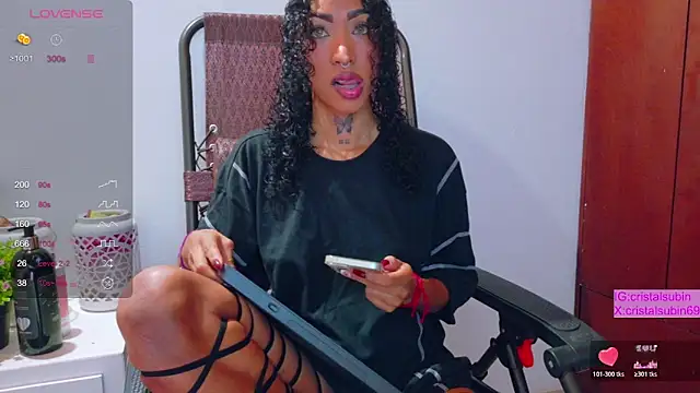 Snapshot of cristal_subin69 chatting on 20, 10, 2025 cristal subin69 online show from 20, 10, 2025