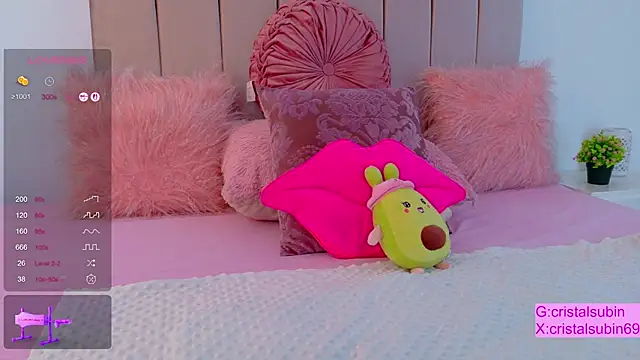 Snapshot of cristal_subin69 chatting on 26, 10, 2025 cristal subin69 online show from 26, 10, 2025