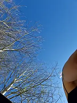 LydiaMaus96 online show from 22, 4, 2026