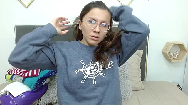 karlamorris  online show from 18, 2, 2025