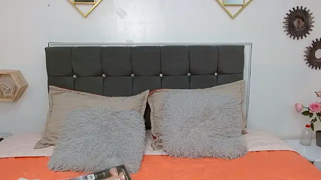 karlamorris  online show from 21, 2, 2025