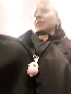 karlamorris  online show from 12, 9, 2025