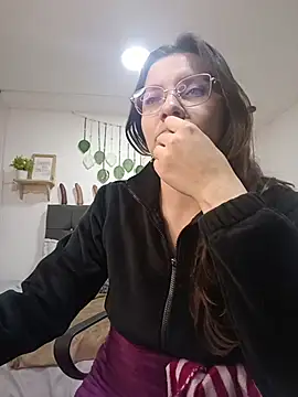 karlamorris  online show from 26, 10, 2025