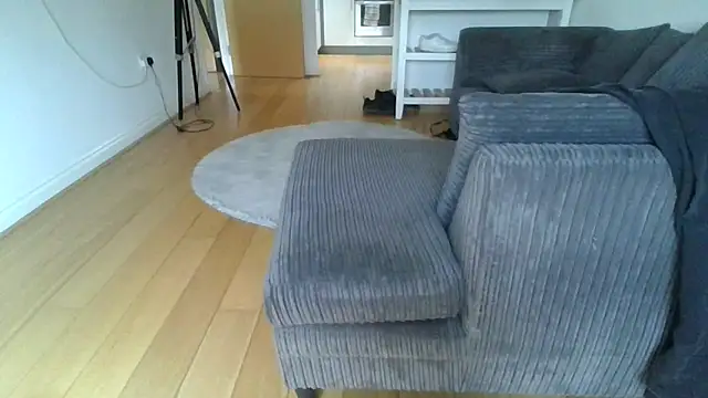 Nizzlivecam online show from 19, 5, 2026