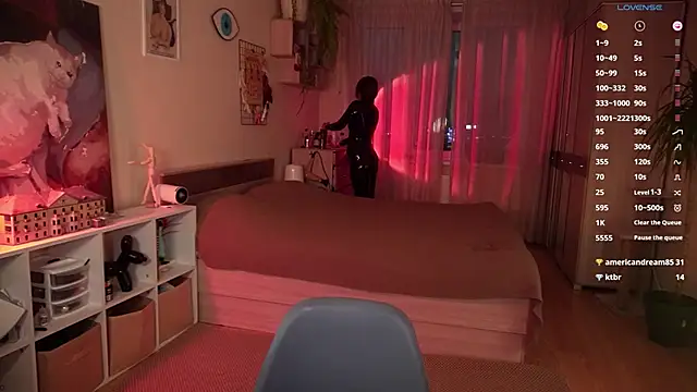 Jantrlatex online show from 14, 1, 2025