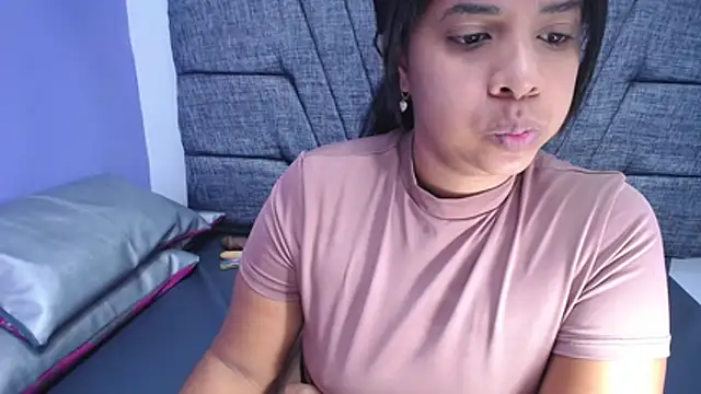 Snapshot of Briannacastello chatting on 4, 12, 2024 Briannacastello online show from 4, 12, 2024