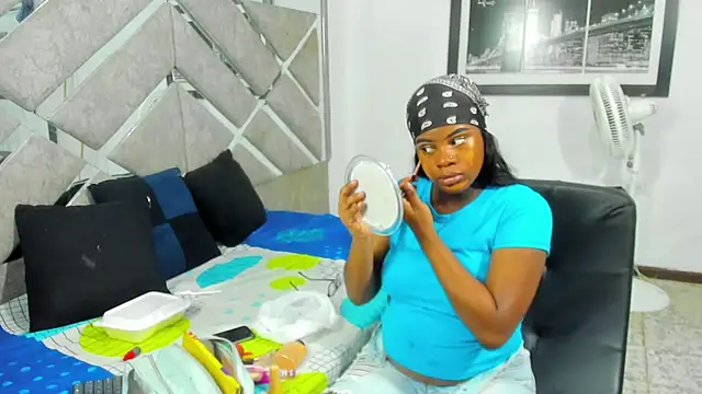 EvaxEmma online show from 28, 4, 2026