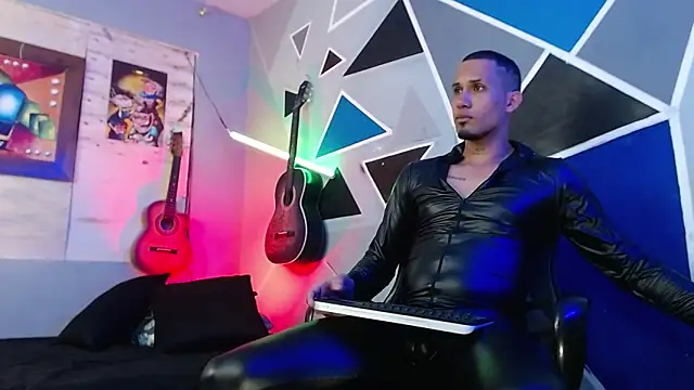 MagnusFrost online show from 11, 11, 2025