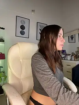 LynnSam  online show from 26, 1, 2025