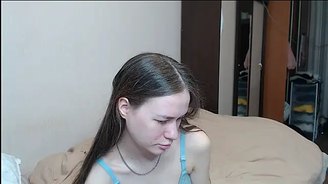 leila bambi  online show from 21, 3, 2025