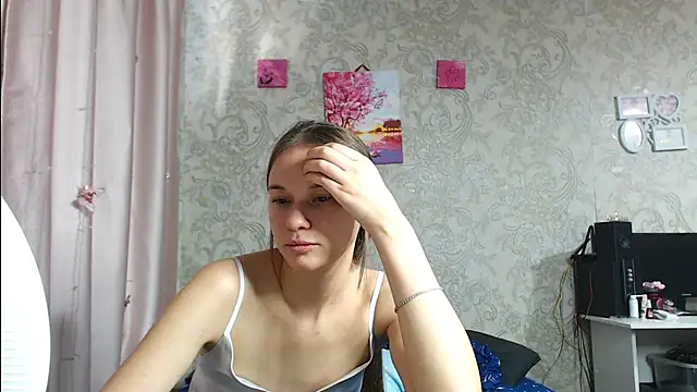 leila bambi  online show from 3, 11, 2025