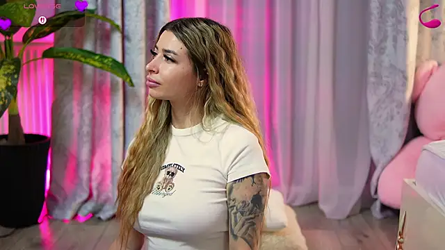 EvaSparks  online show from 23, 4, 2026