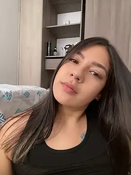 Latina vanessa online show from 31, 1, 2025