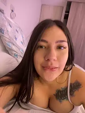 Latina vanessa online show from 26, 2, 2025