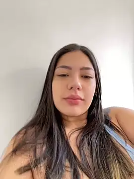 Latina vanessa online show from 22, 3, 2025