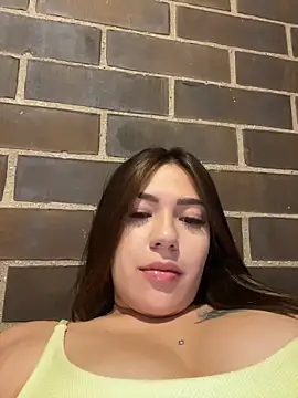 Latina vanessa online show from 22, 6, 2026