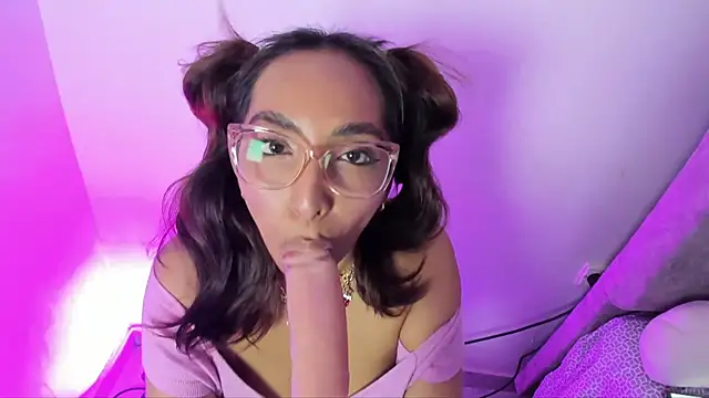 Snapshot of Leticia_brownn1 chatting on 20, 5, 2026 Leticia brownn1 online show from 20, 5, 2026