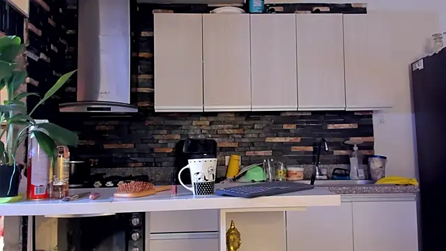 Amypond   online show from 27, 4, 2026