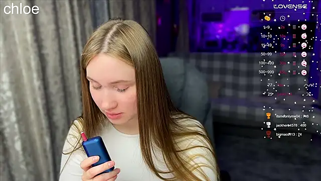 Snapshot of ChloeMillerMeow chatting on 6, 11, 2025 ChloeMillerMeow online show from 6, 11, 2025